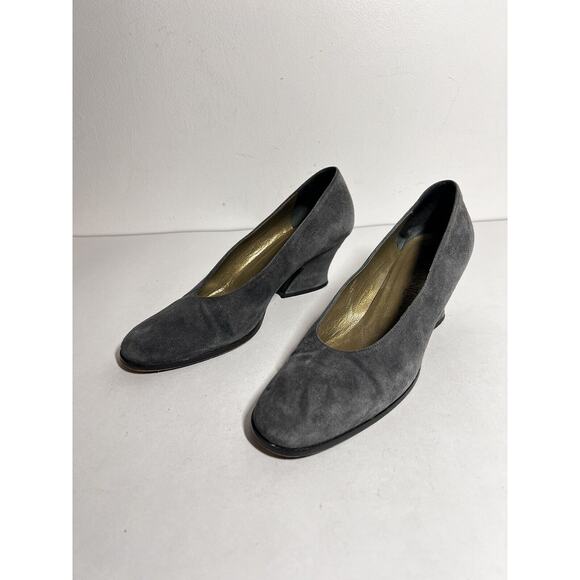 Yves Saint Laurent EUC Gray Suede 2.25" Heel Pump Dress Shoe Size 7.5 - Picture 4 of 6
